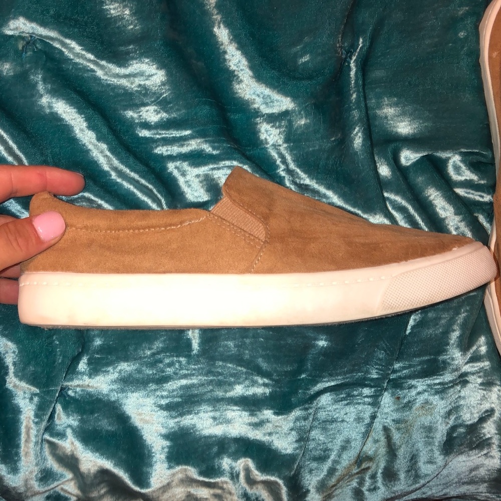 Shoes - Picture 2 of 2